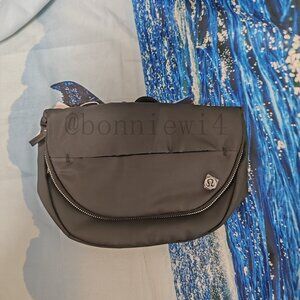 Lululemon silver All Night Festival Bag 5L